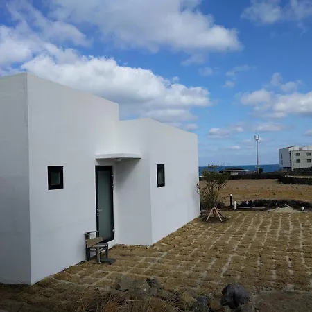 Ewak Guesthouse